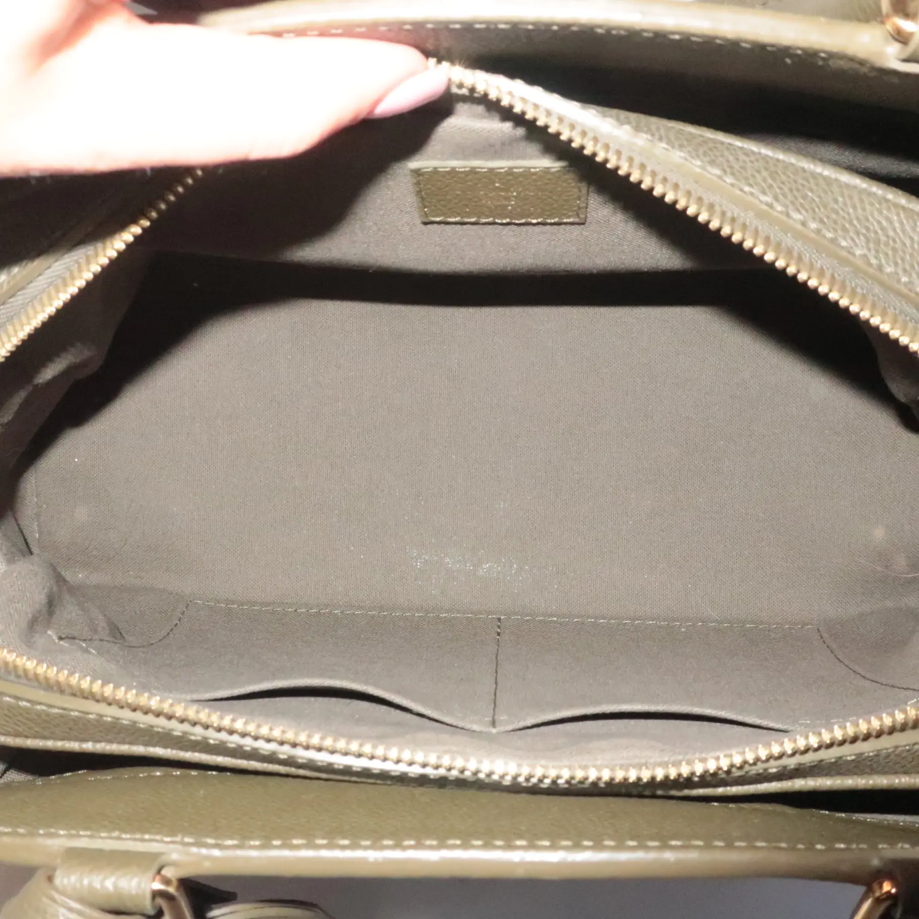 Louis Vuitton Green Empreinte Vosges MM bag - Image 11