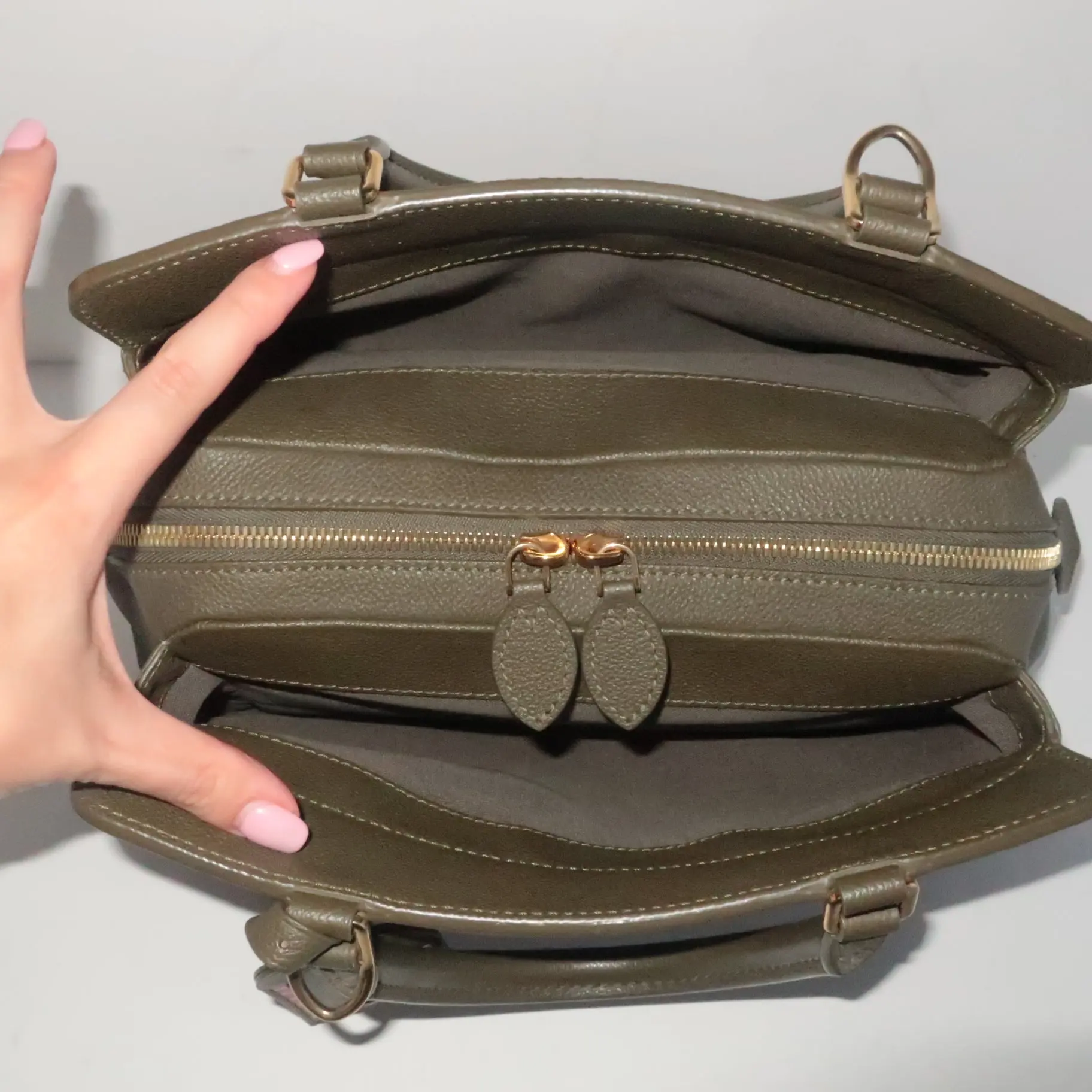 Louis Vuitton Green Empreinte Vosges MM bag - Image 9