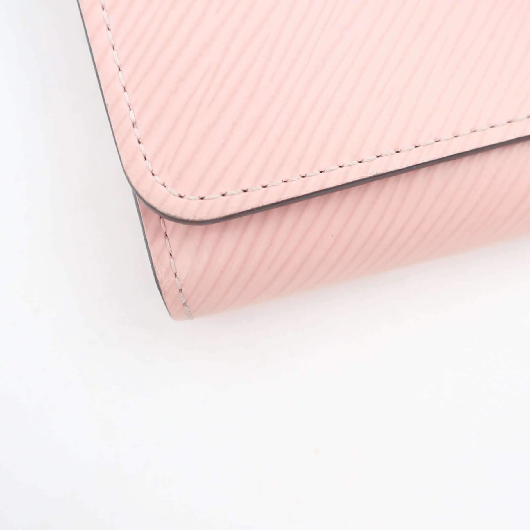 Louis Vuitton Pink Rose Ballerine Twist Epi Wallet - Image 11