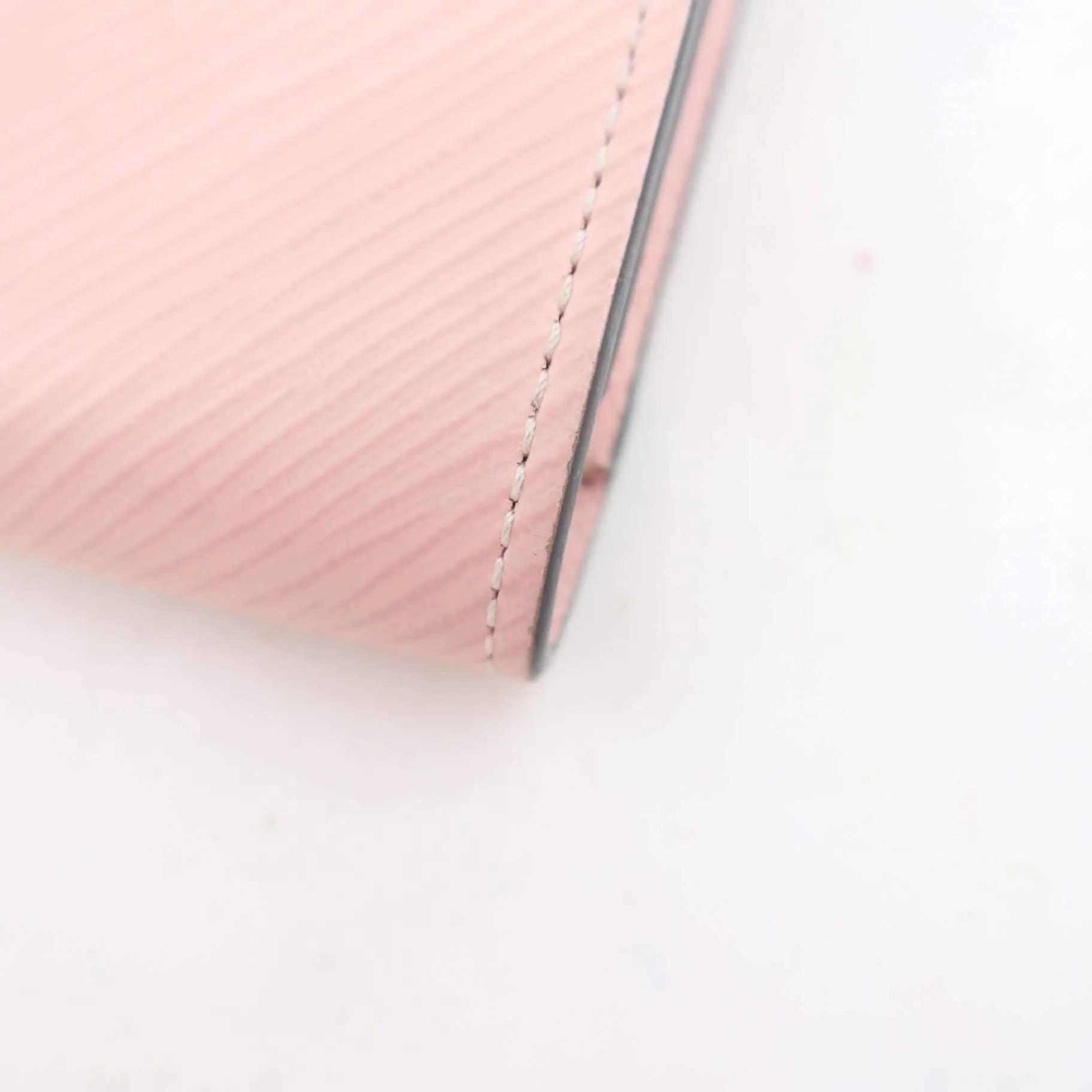 Louis Vuitton Pink Rose Ballerine Twist Epi Wallet - Image 14