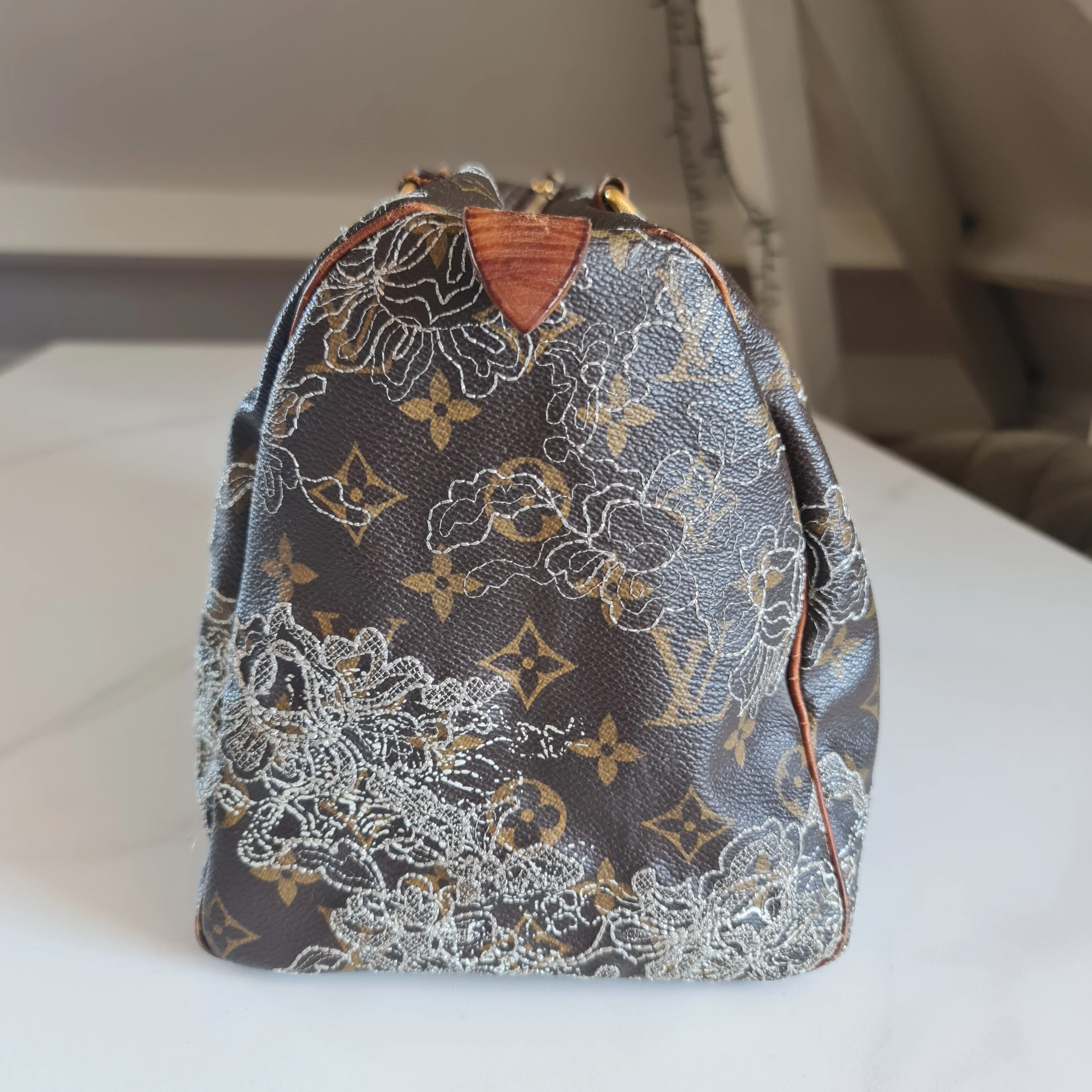 Louis Vuitton Silver Speedy Dentelle Bag (800) - Image 13
