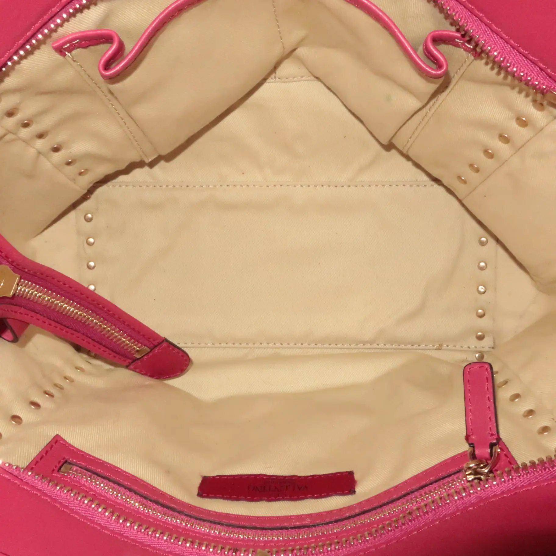 Valentino Leather Medium Tote Rockstud Bag - Image 8